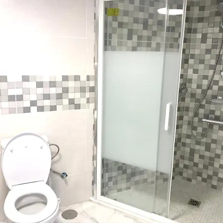 Apartament Carretera General Valleguerra - 2 *
